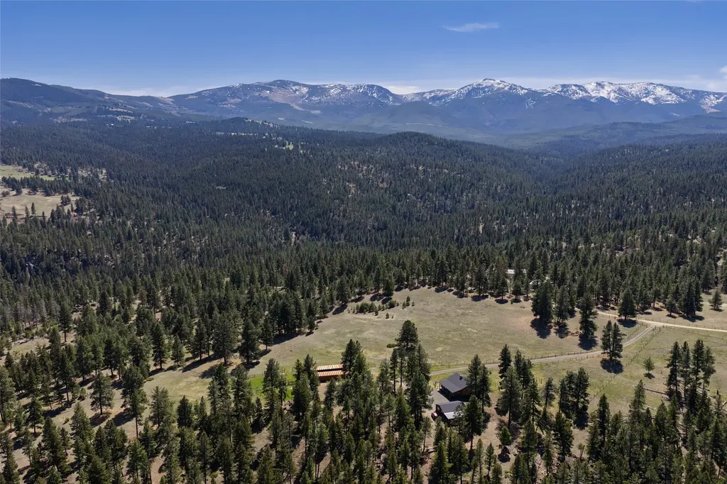 59 Wapiti Lane Clancy MT 59634