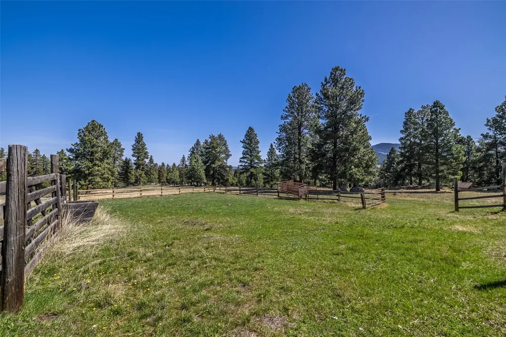59 Wapiti Lane Clancy MT 59634