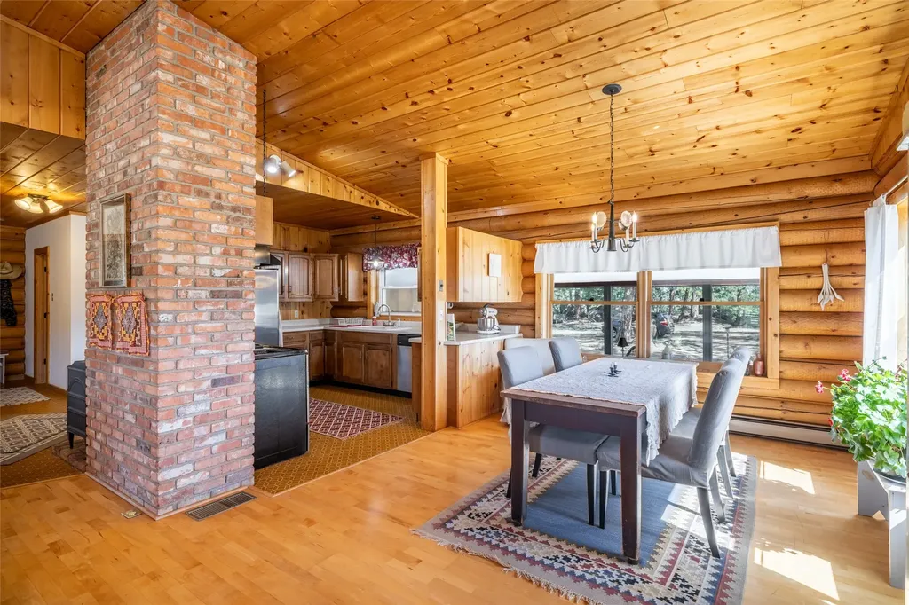 59 Wapiti Lane Clancy MT 59634