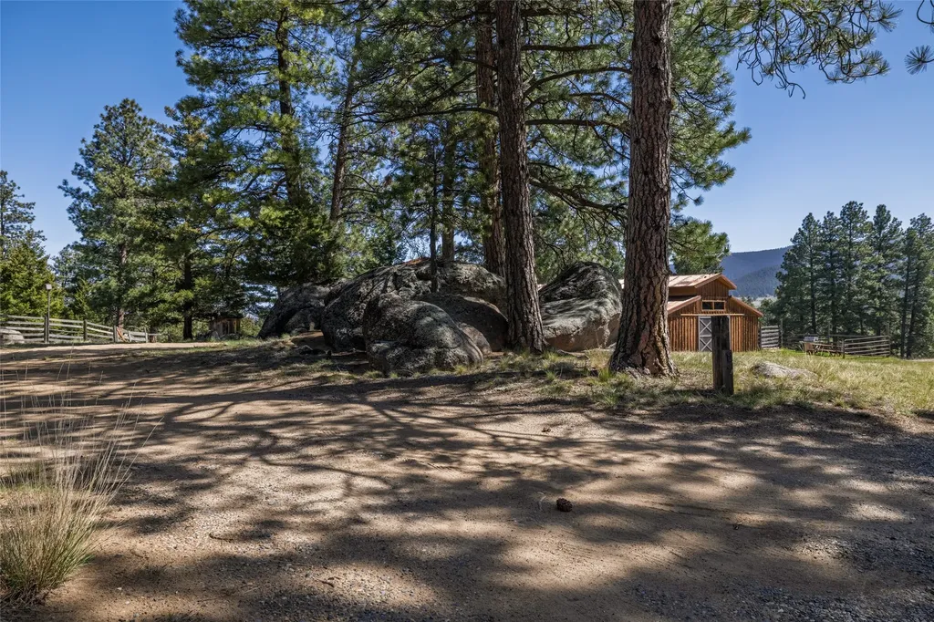59 Wapiti Lane Clancy MT 59634
