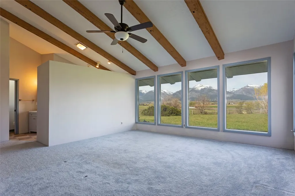 386 Hamilton Heights Road Corvallis MT 59828