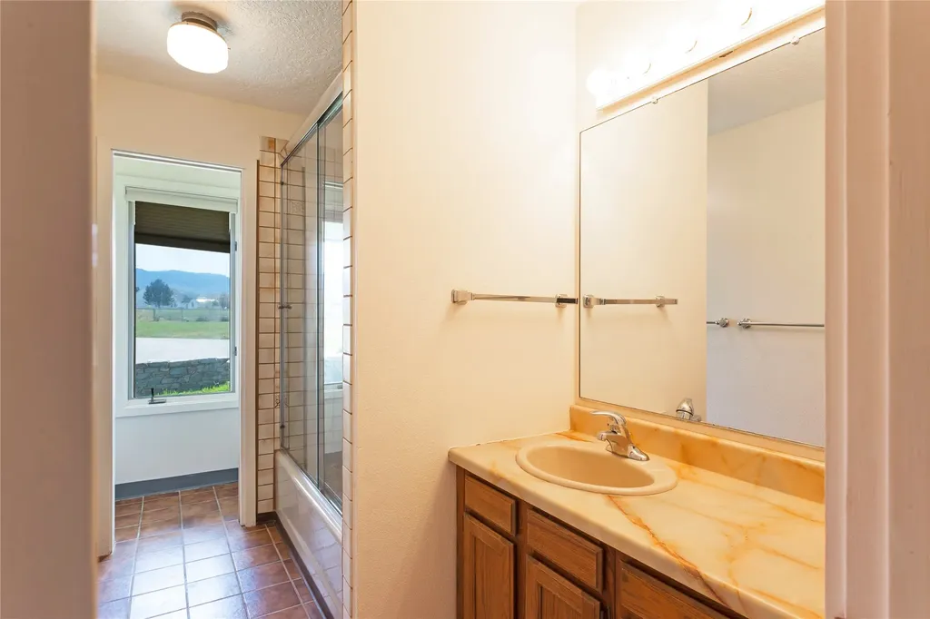 386 Hamilton Heights Road Corvallis MT 59828