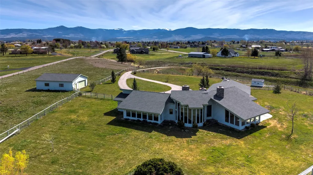 386 Hamilton Heights Road Corvallis MT 59828