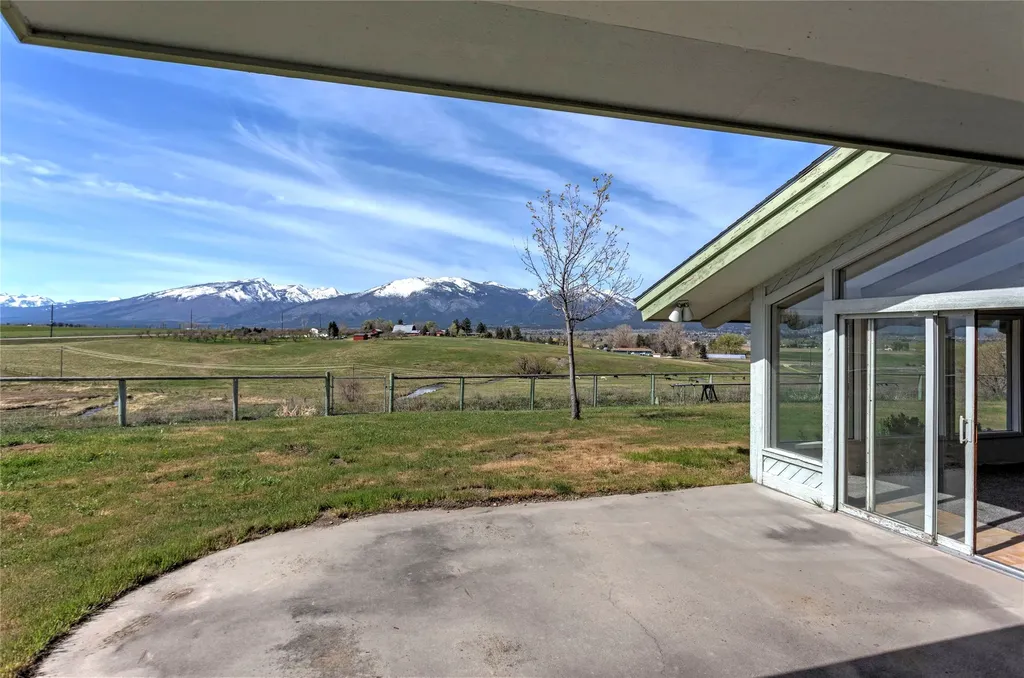 386 Hamilton Heights Road Corvallis MT 59828