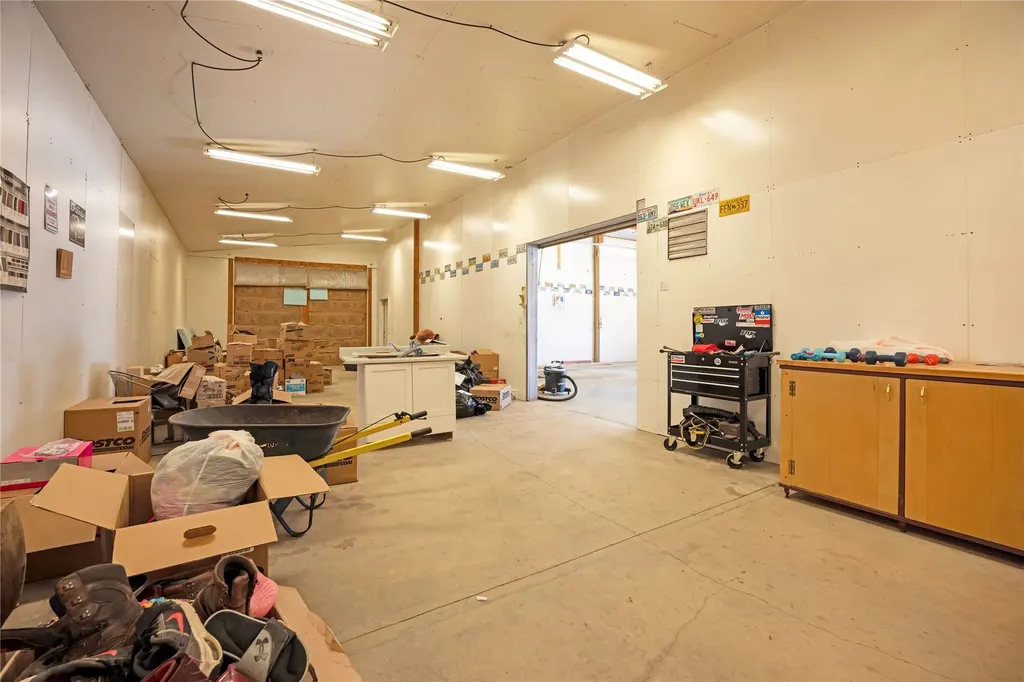 14891 Big Horn Road Huson MT 59846