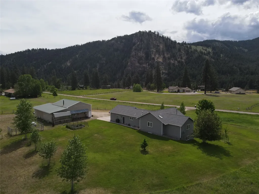 14891 Big Horn Road Huson MT 59846