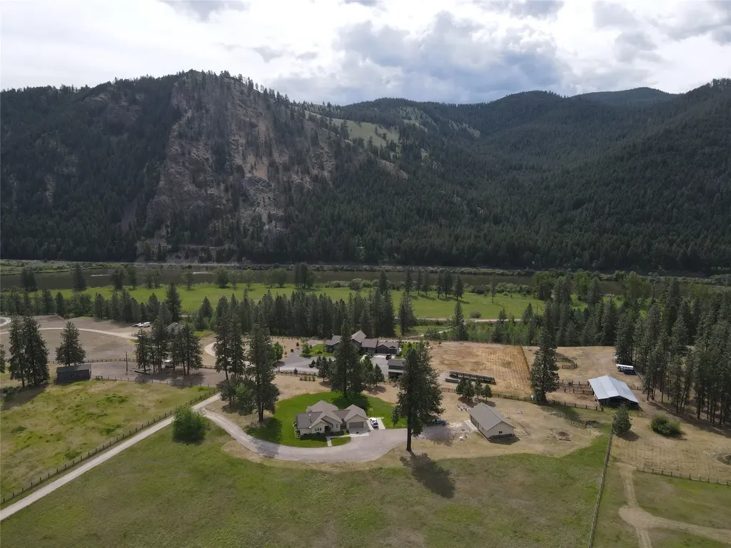14891 Big Horn Road Huson MT 59846