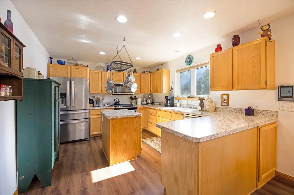 14891 Big Horn Road Huson MT 59846