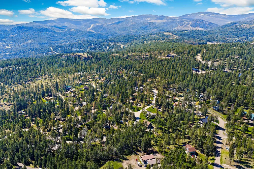 267 Lakeview Drive Lakeside MT 59922