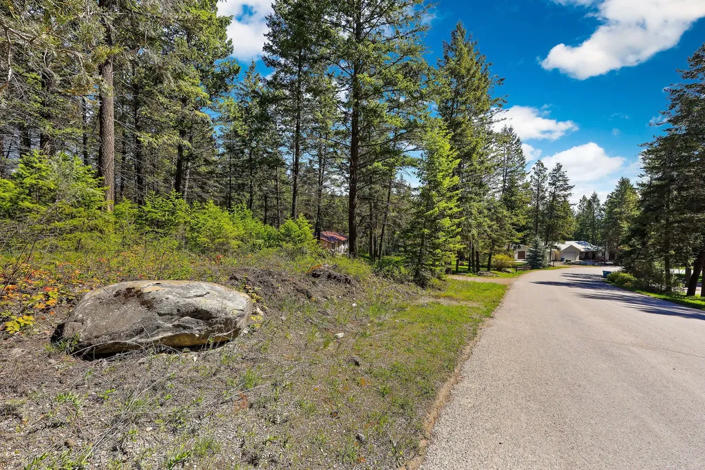 267 Lakeview Drive Lakeside MT 59922