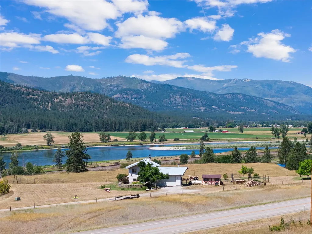 4 Sunset Court Plains MT 59859