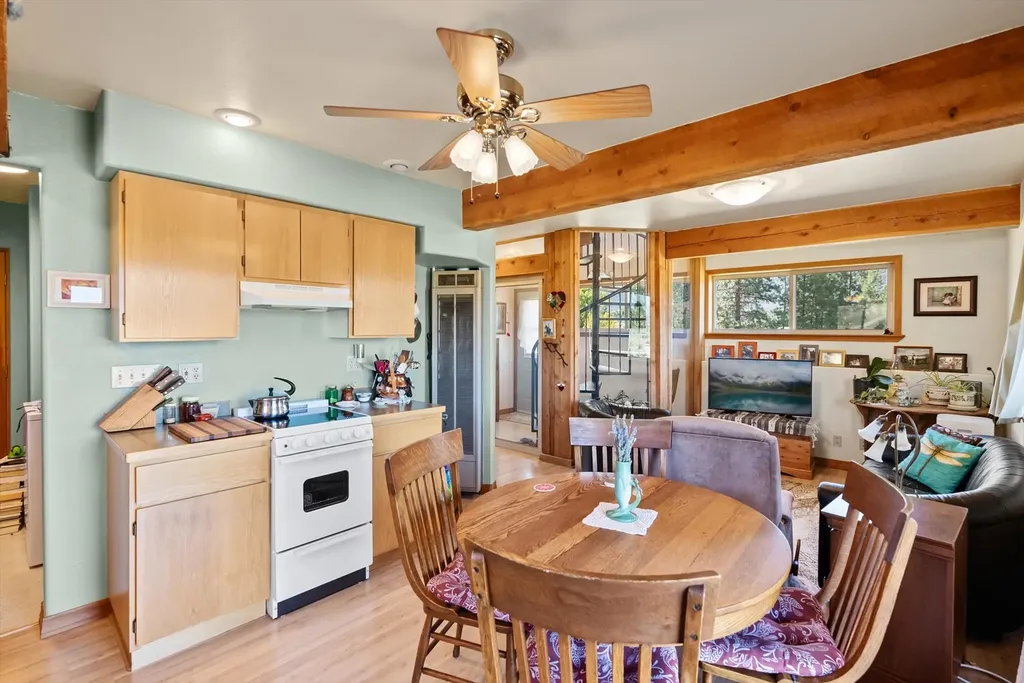 4 Sunset Court Plains MT 59859