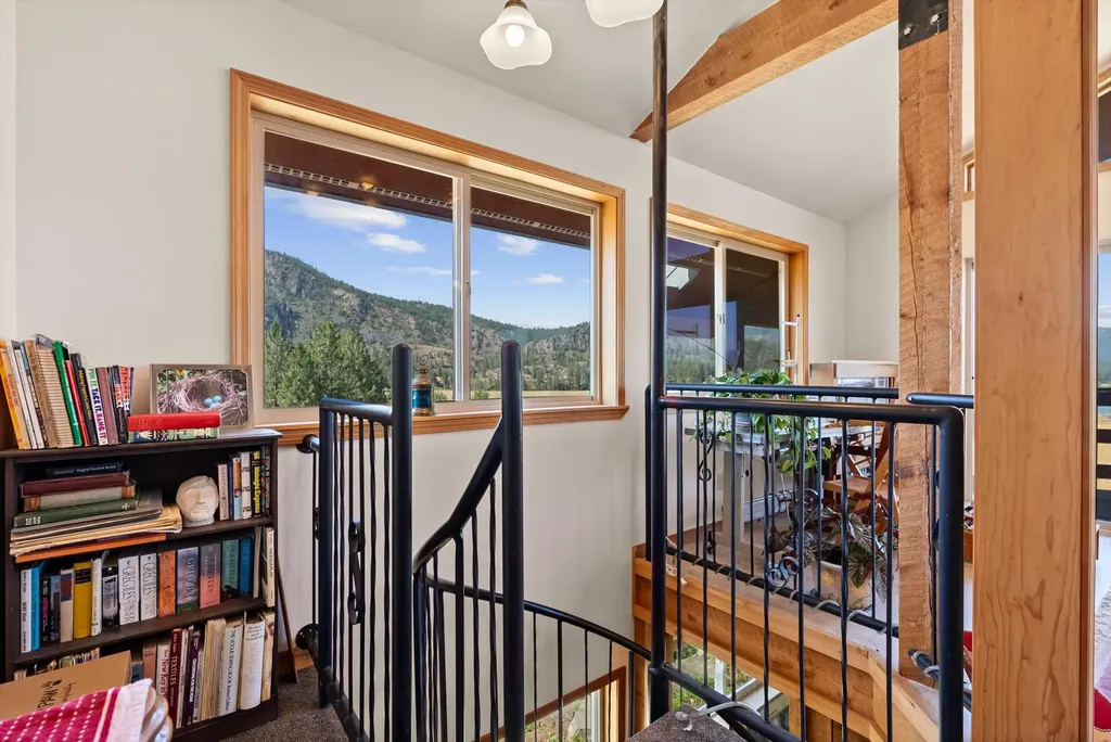 4 Sunset Court Plains MT 59859