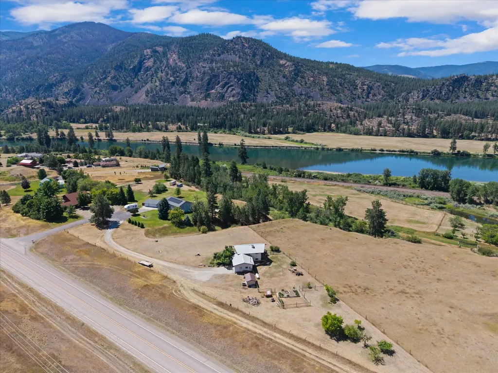 4 Sunset Court Plains MT 59859