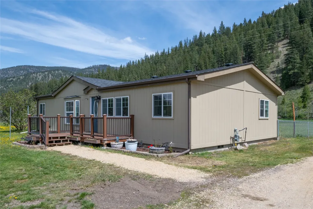 20540 Highway 10 E Clinton MT 59825