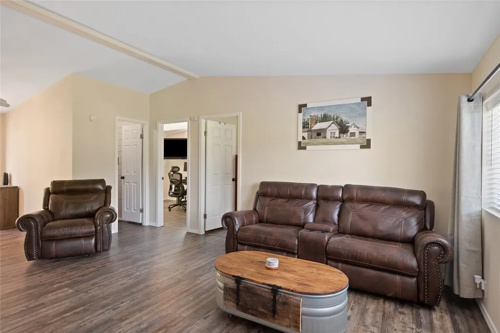 20540 Highway 10 E Clinton MT 59825