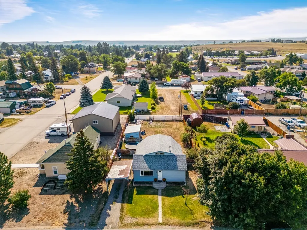 407 W 2nd Avenue Big Timber MT 59011