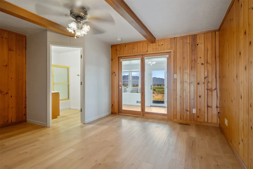 780 Mason Lane Corvallis MT 59828