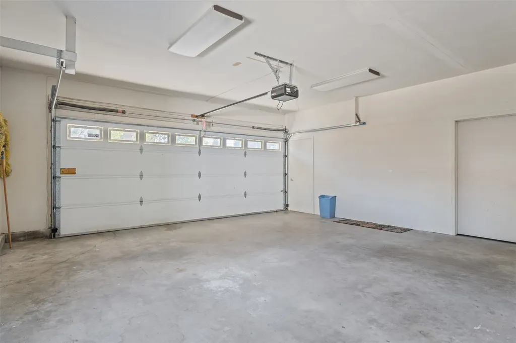 780 Mason Lane Corvallis MT 59828
