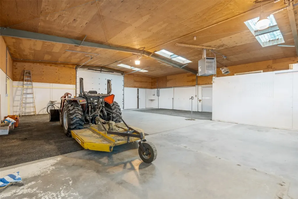 780 Mason Lane Corvallis MT 59828