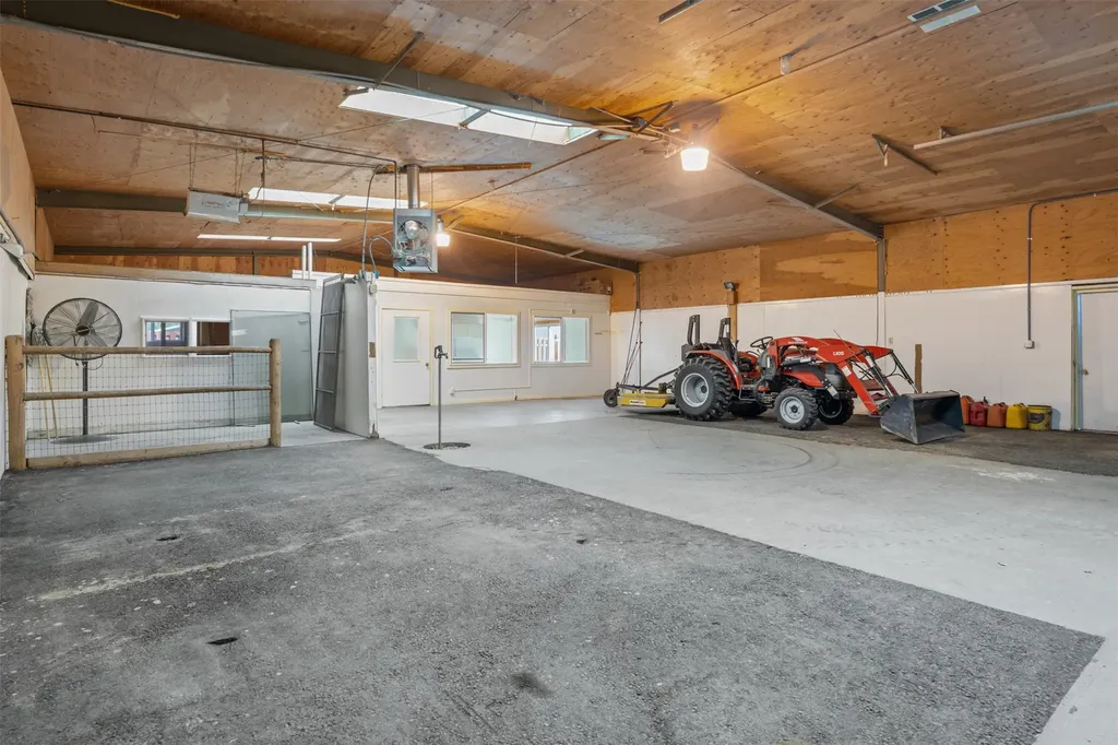 780 Mason Lane Corvallis MT 59828