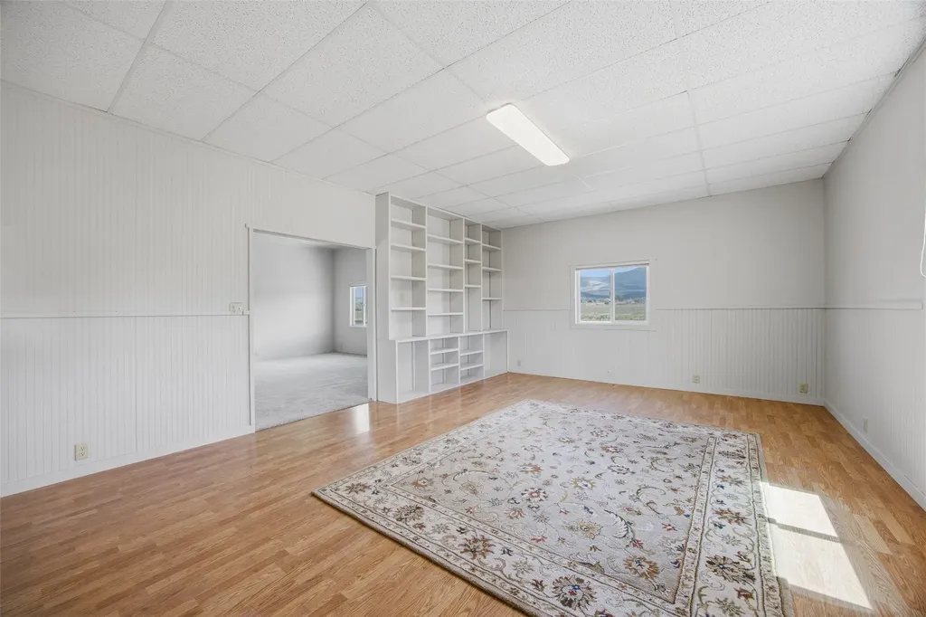 877 Oil Well Road Corvallis MT 59828
