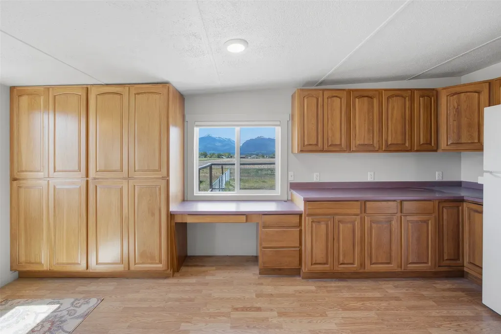 877 Oil Well Road Corvallis MT 59828