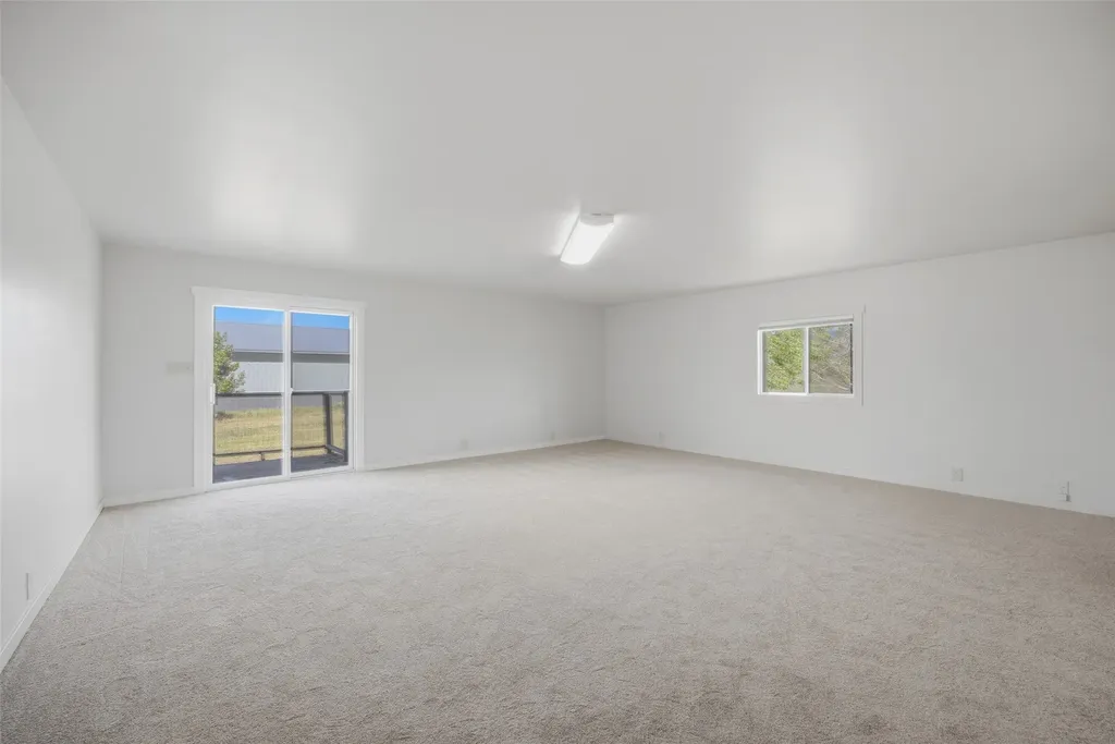 877 Oil Well Road Corvallis MT 59828