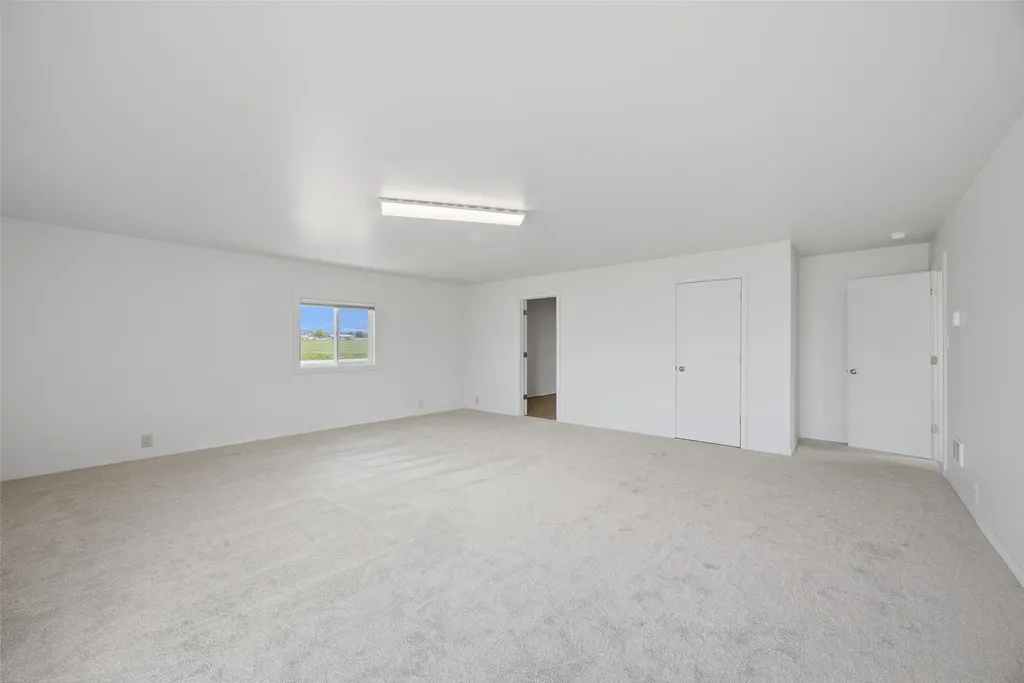 877 Oil Well Road Corvallis MT 59828