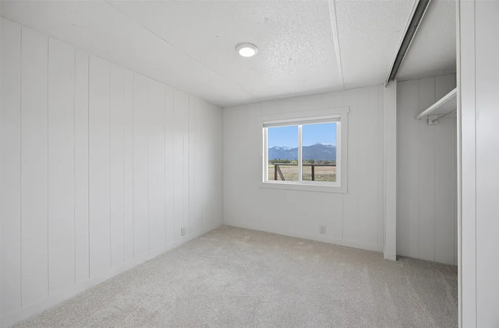 877 Oil Well Road Corvallis MT 59828