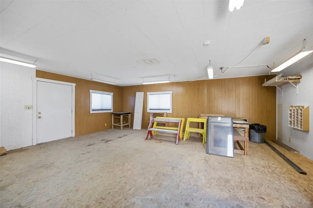 877 Oil Well Road Corvallis MT 59828