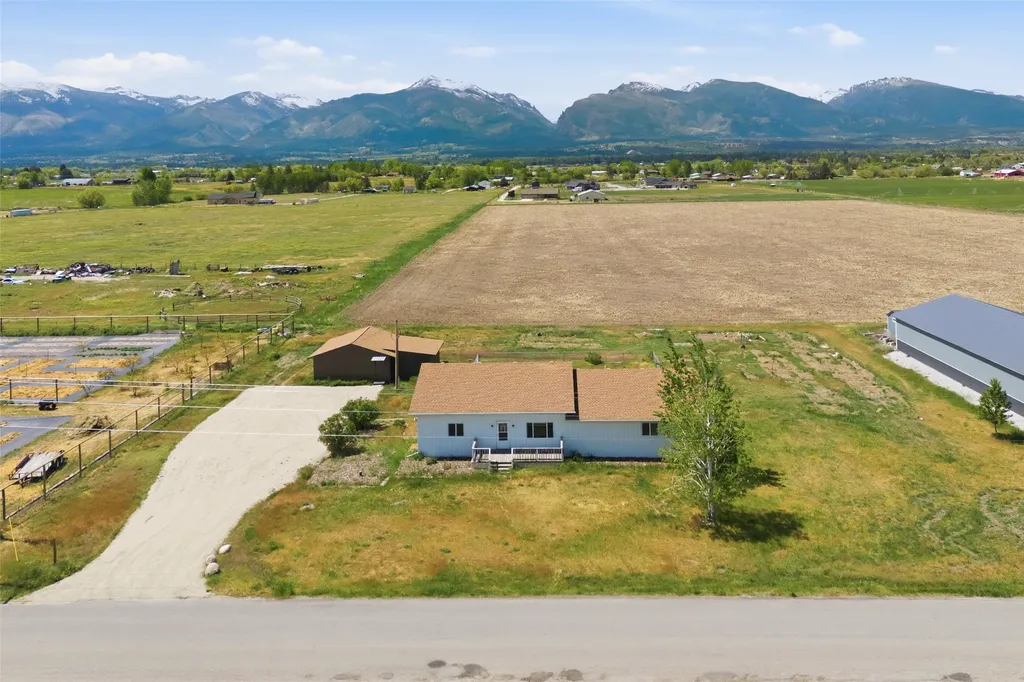 877 Oil Well Road Corvallis MT 59828