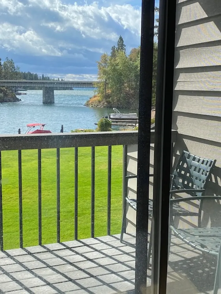 180 Vista Lane Bigfork MT 59911