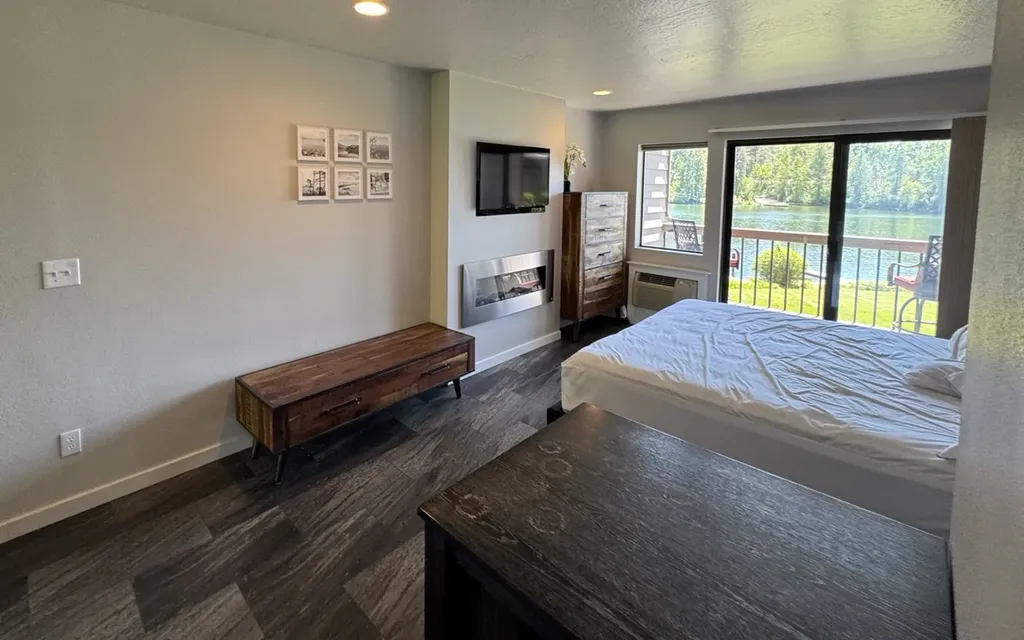180 Vista Lane Bigfork MT 59911