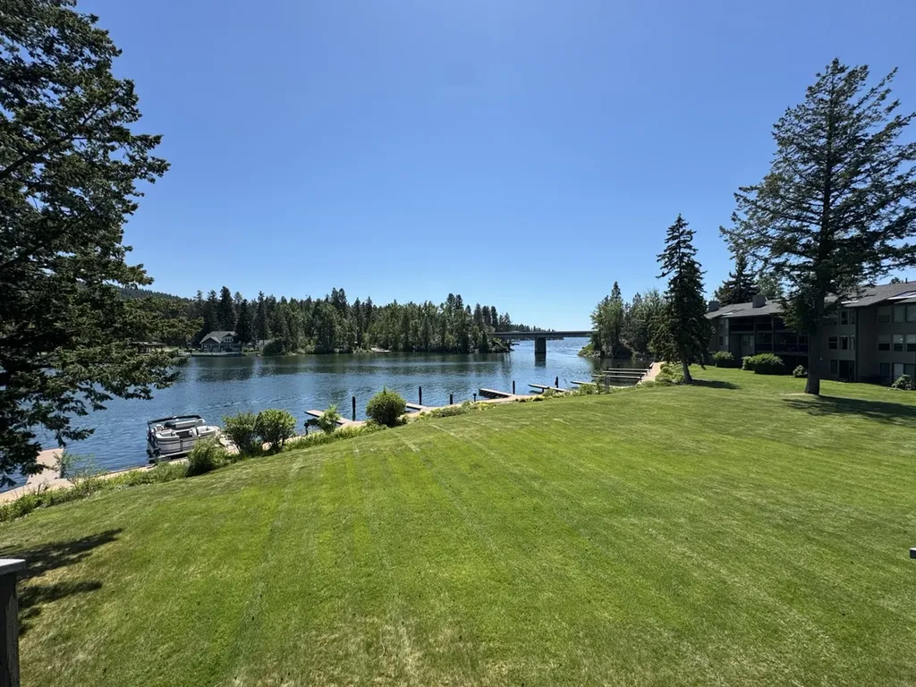 180 Vista Lane Bigfork MT 59911