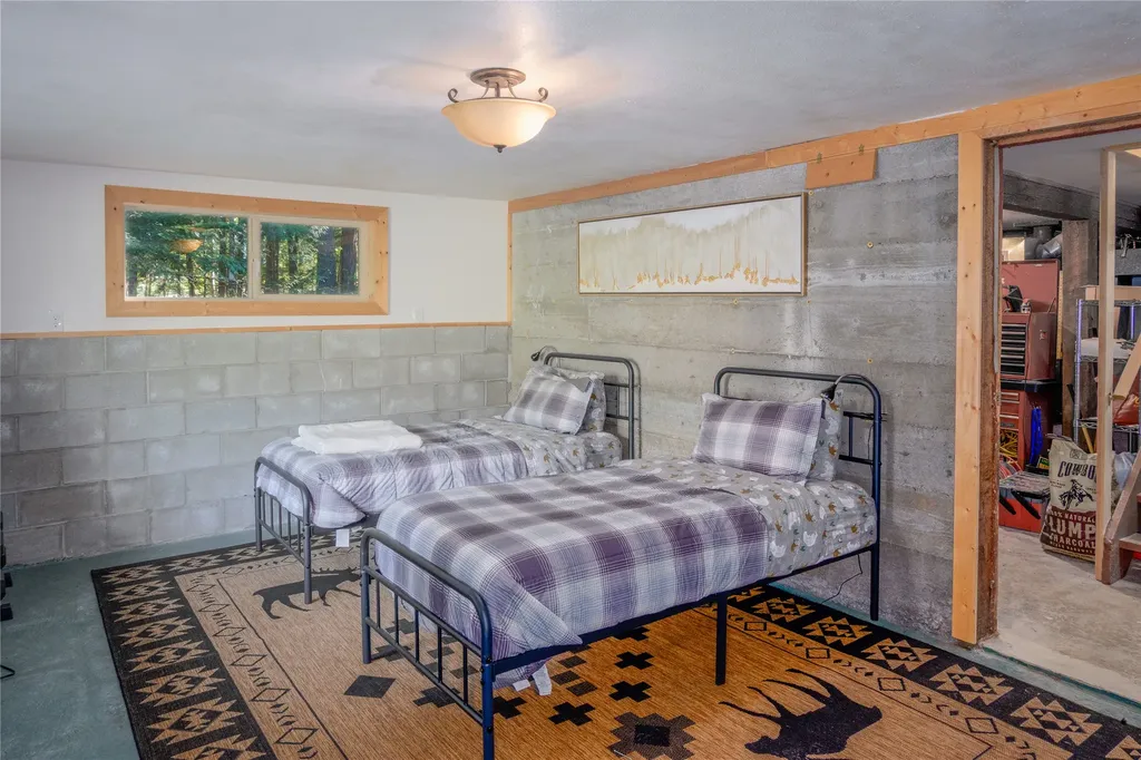 145 Bethel Drive Troy MT 59935