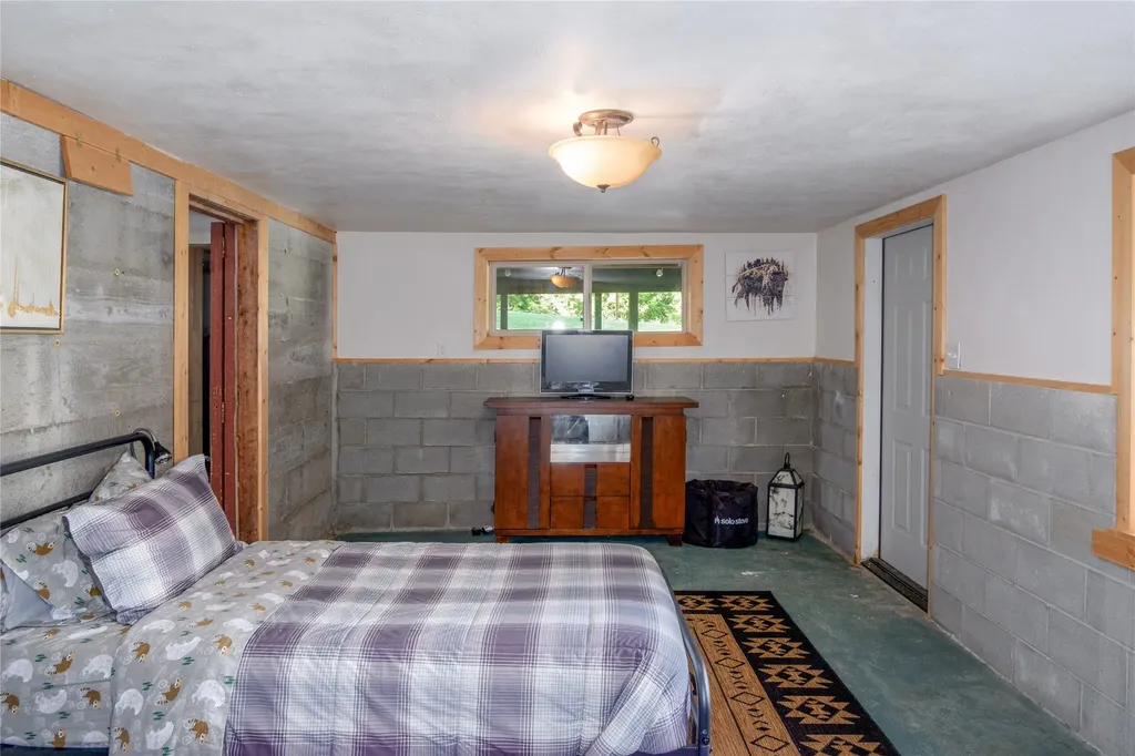 145 Bethel Drive Troy MT 59935