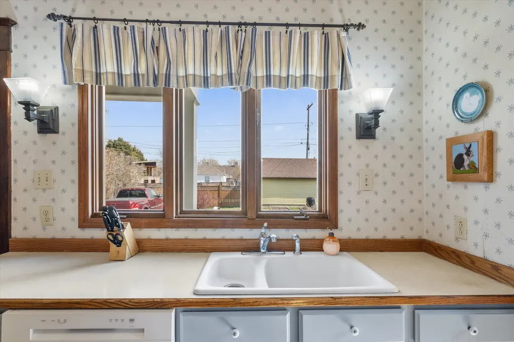 725 N Warren Street Helena MT 59601