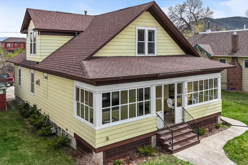 725 N Warren Street Helena MT 59601