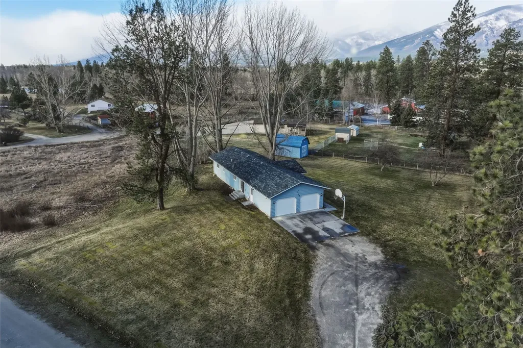 5395 New Farm Way Florence MT 59833