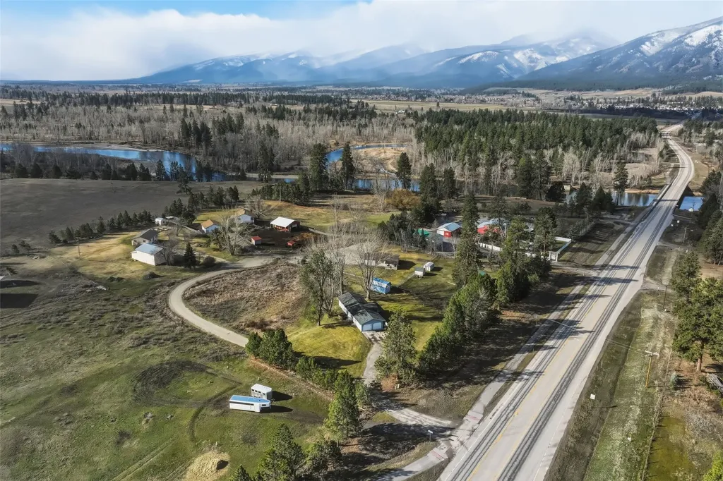 5395 New Farm Way Florence MT 59833