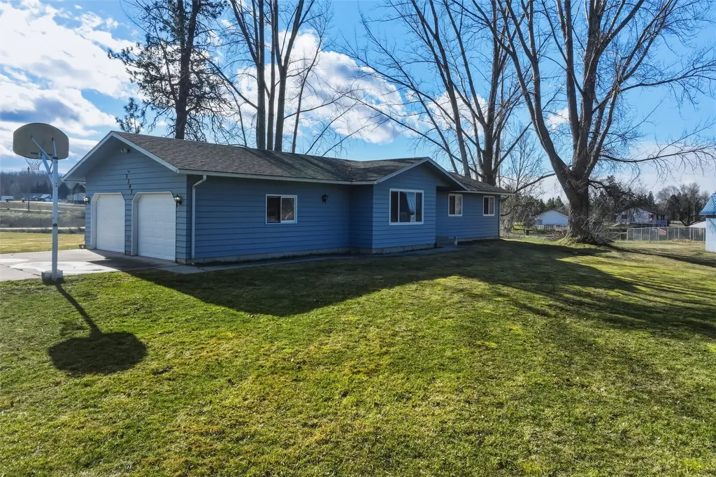 5395 New Farm Way Florence MT 59833