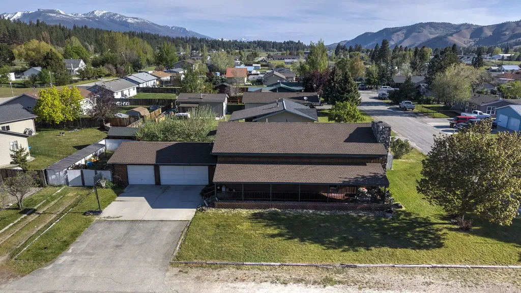 502 W Tanner Avenue Darby MT 59829