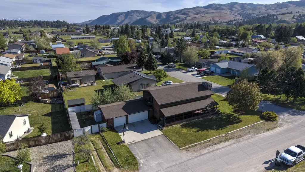 502 W Tanner Avenue Darby MT 59829