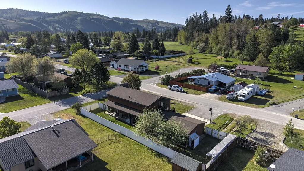502 W Tanner Avenue Darby MT 59829