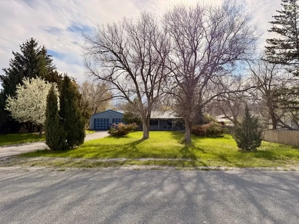 311 N Harrison Avenue Townsend MT 59644