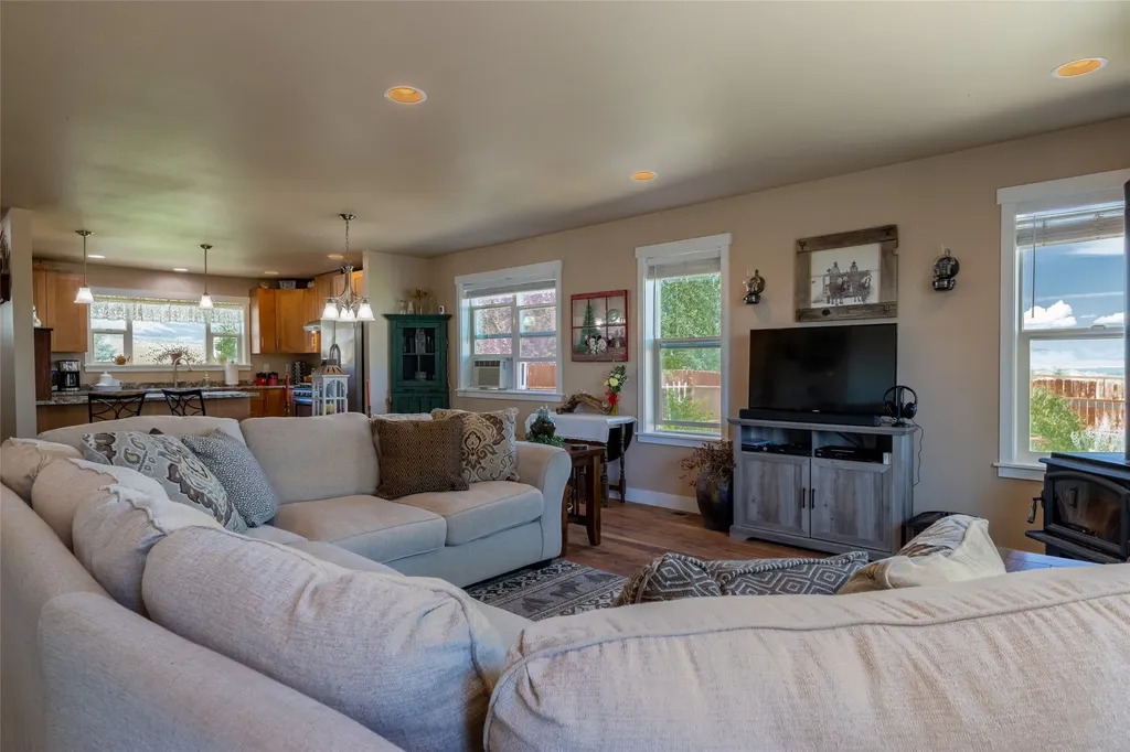 30 Nez Perce Trail Townsend MT 59644