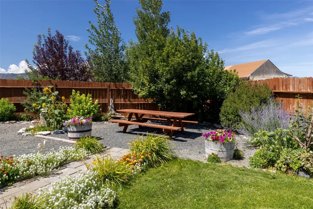 30 Nez Perce Trail Townsend MT 59644