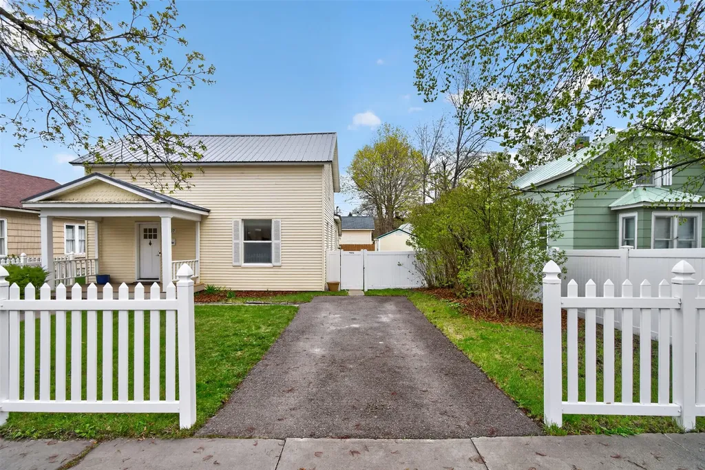 117 3rd Avenue E Kalispell MT 59901