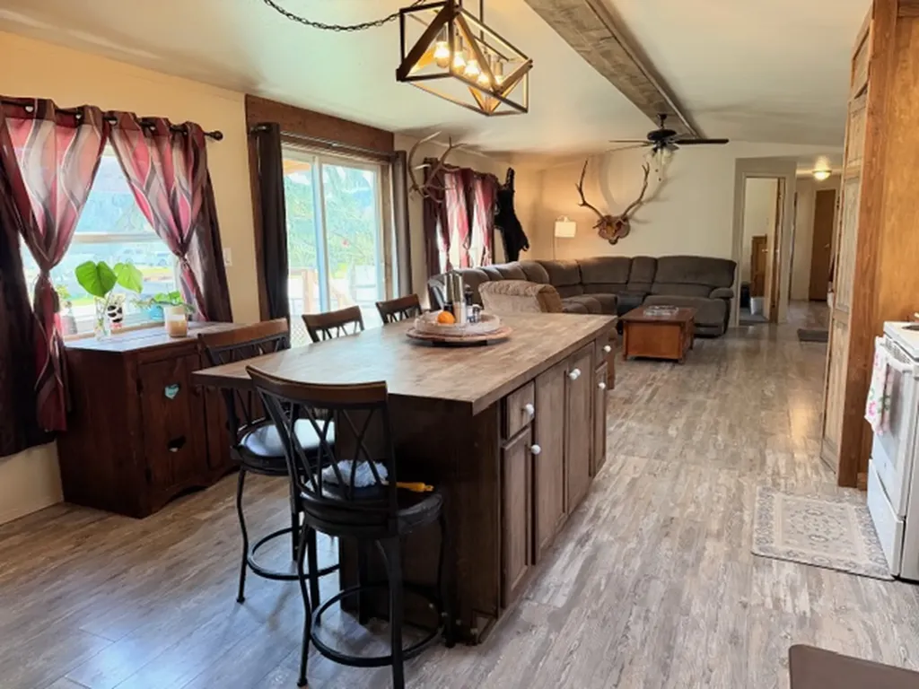 1721 S Woodland Drive Kalispell MT 59901